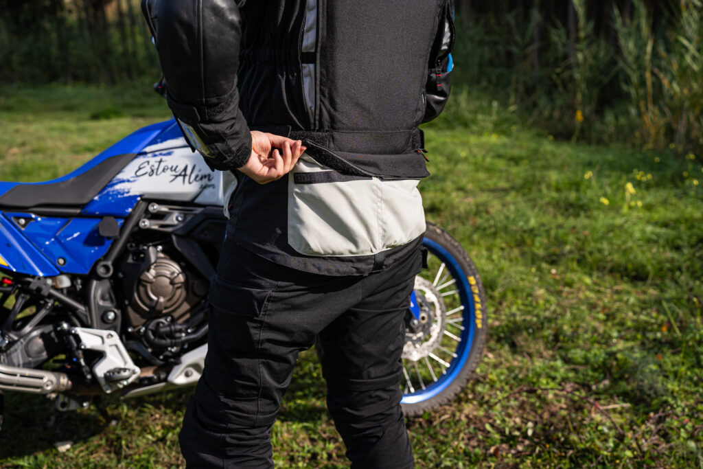 Bolso traseiro do casaco Dane Reykholt Bolso traseiro do casaco Dane Reykholt